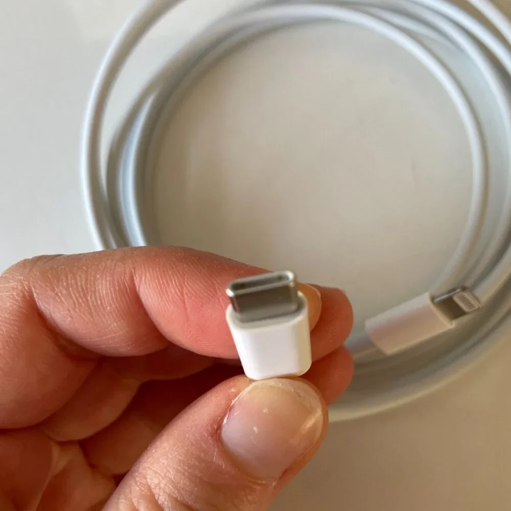 Apple Lightning to USB-C Cable 2 meters (6.5 feet) long